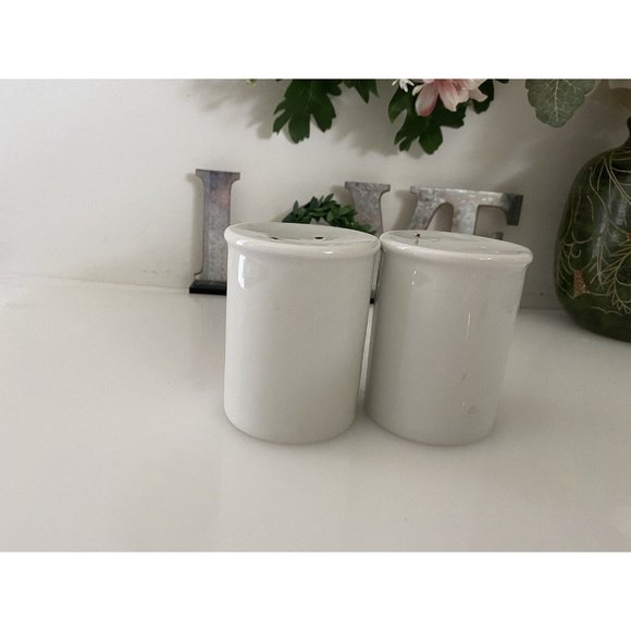 Takashi Ceramic Salt and Pepper Shakers‎ Orange Flowers - Picture 2 of 16